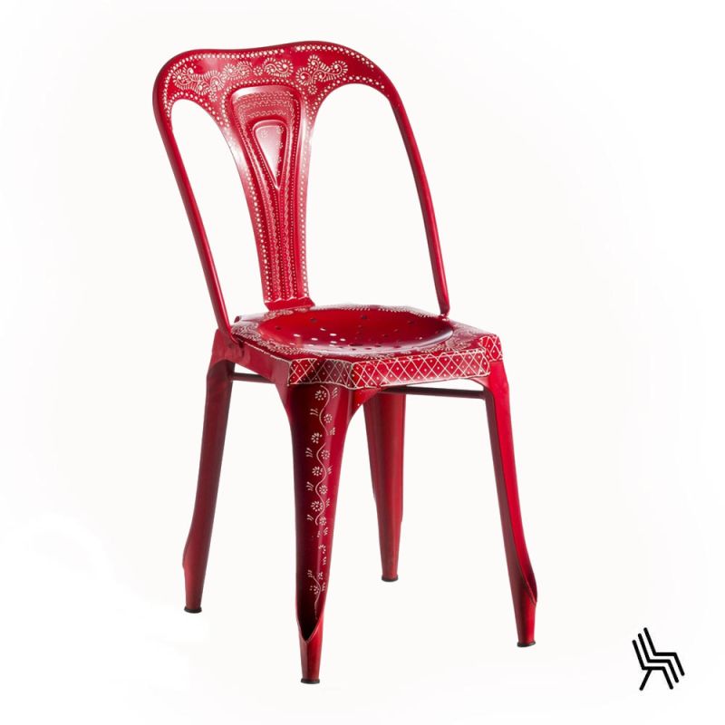 Chaise bistrot en métal rouge décotation blanche, Déco