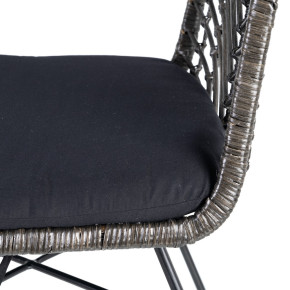 Chaise en rotin naturel grise avec coussin noir, Malawi